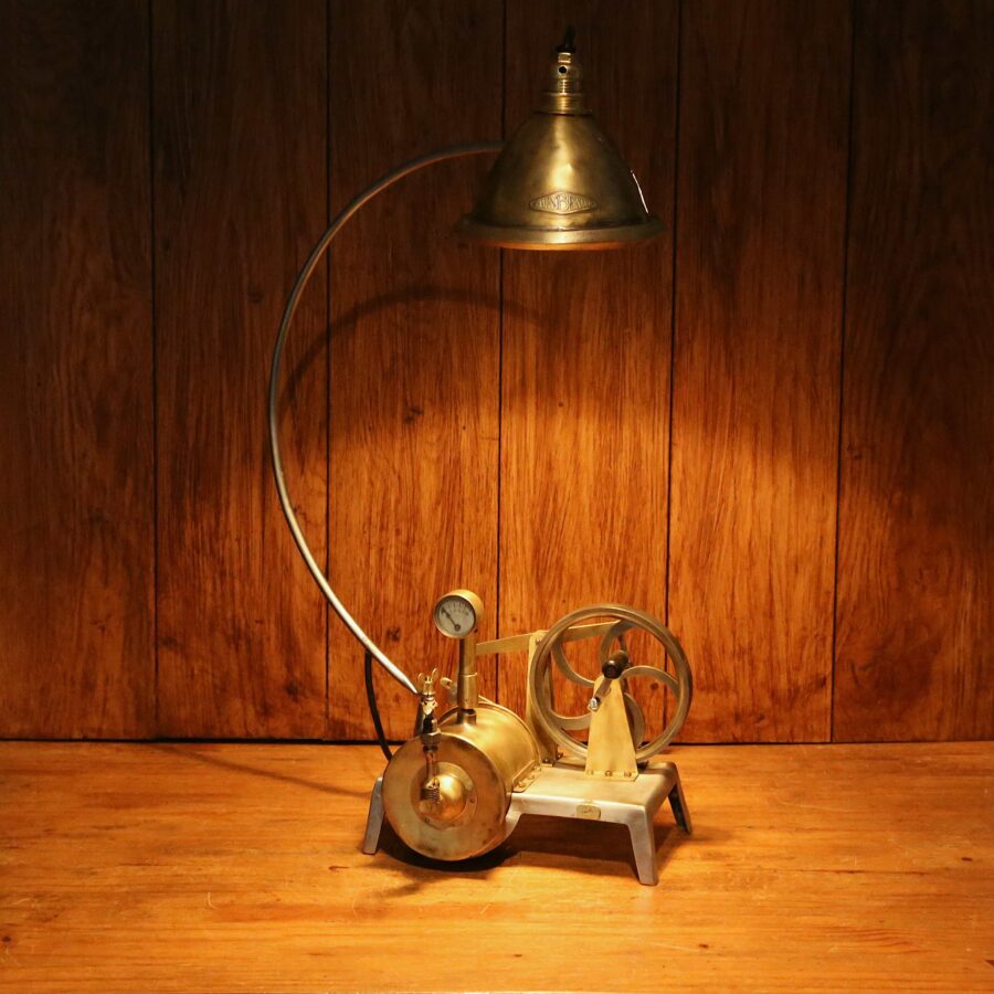 Lampe Steampunk unique machine à vapeur