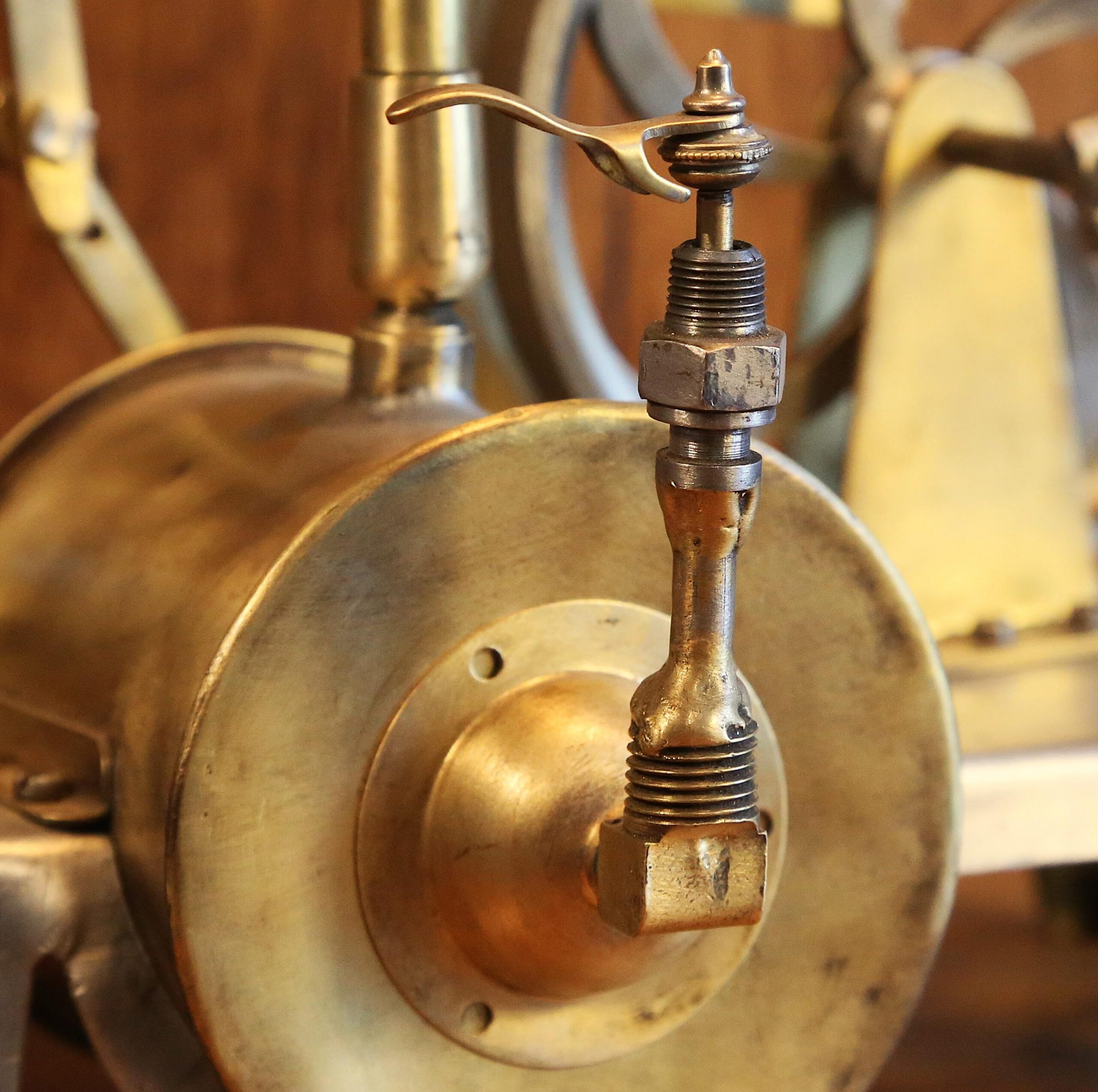 Lampe Steampunk unique machine à vapeur – Image 9