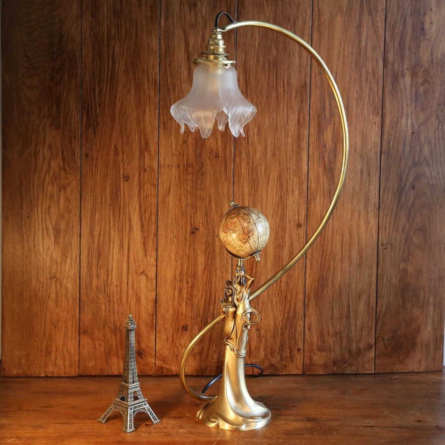 Lampe style Art Nouveau statue en bronze – Image 10