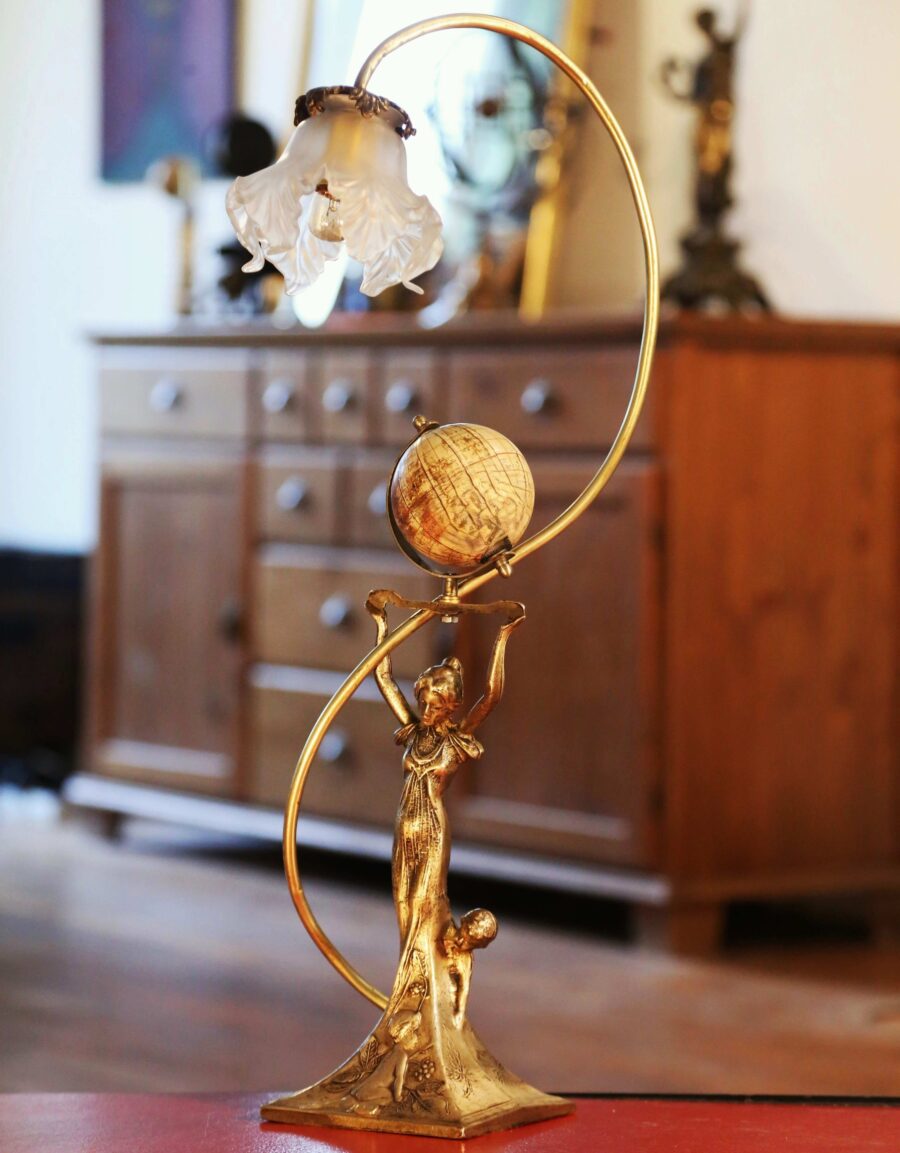 Lampe style Art Nouveau statue en bronze – Image 4