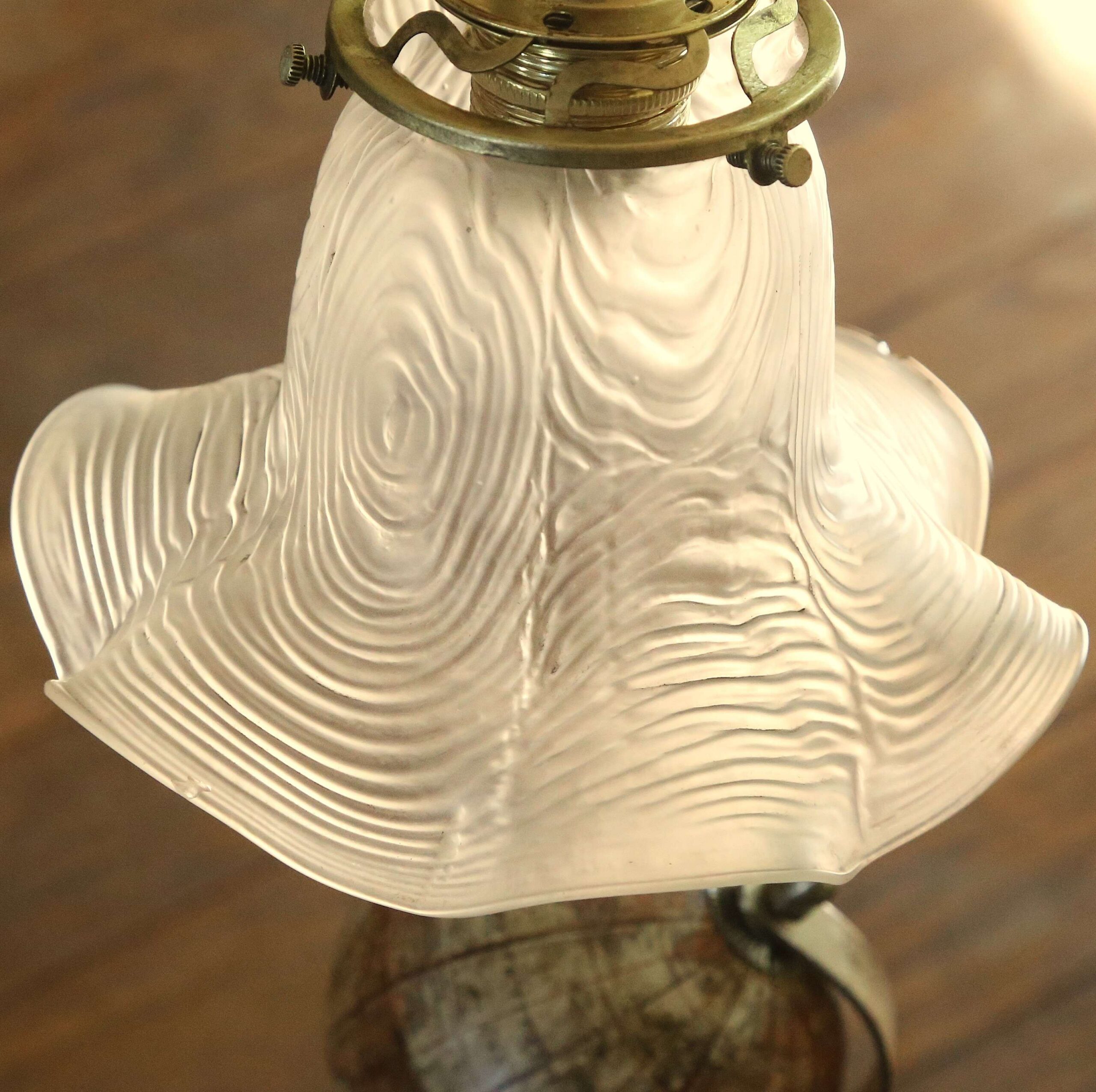 Lampe style Art Nouveau statue en bronze – Image 6