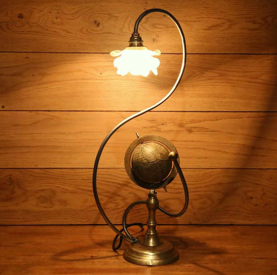 Lampe unique Art Nouveau globe terrestre – Image 2