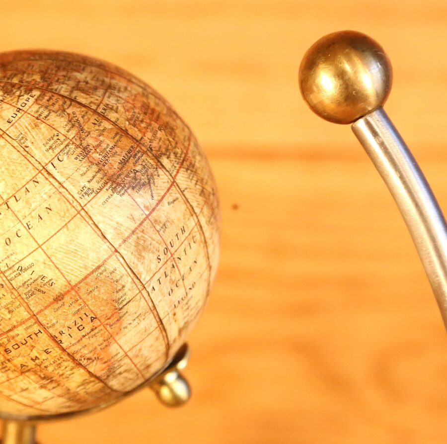 Lampe unique Art Nouveau globe terrestre – Image 7