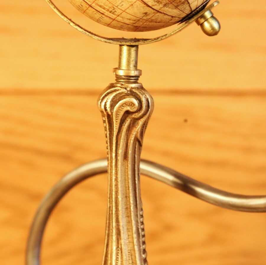 Lampe unique Art Nouveau globe terrestre – Image 10
