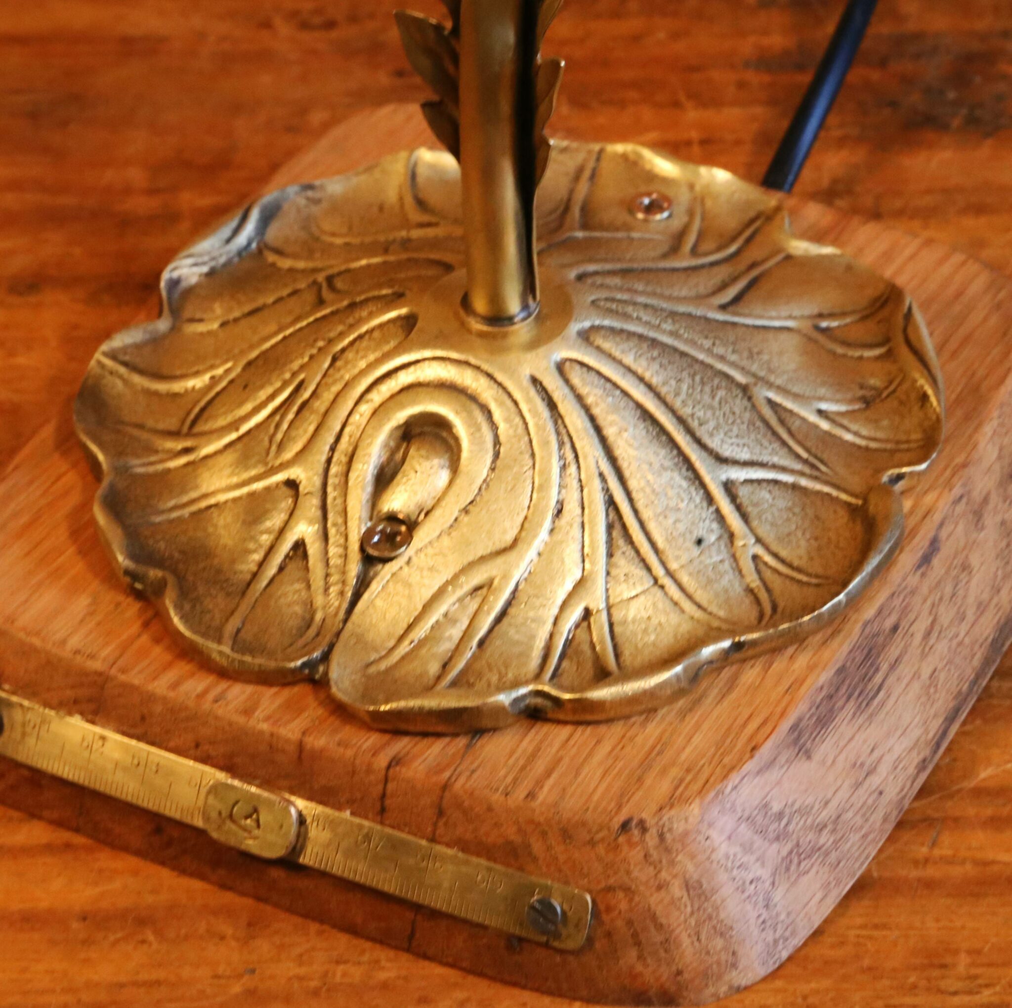 lampe-unique-art-nouveau-laiton-et-bronze