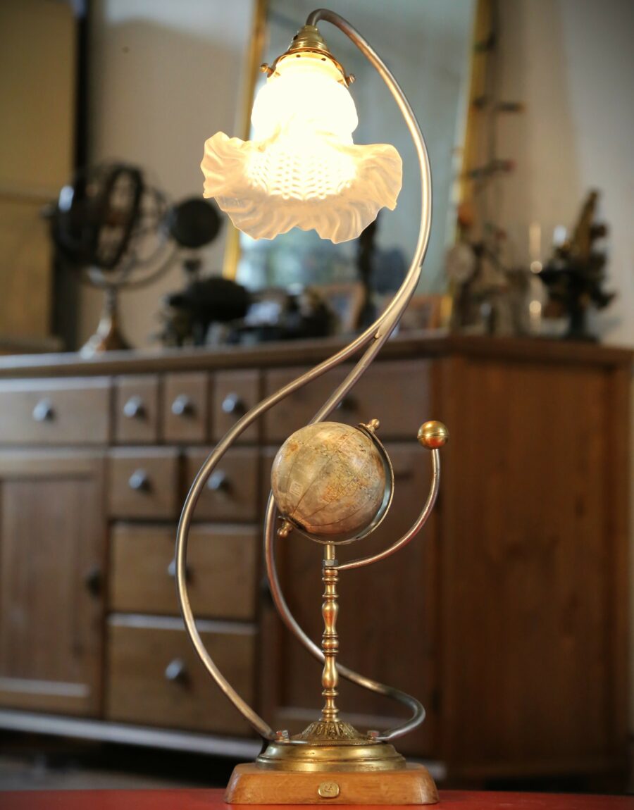Lampe unique Art Nouveau globe terrestre – Image 3