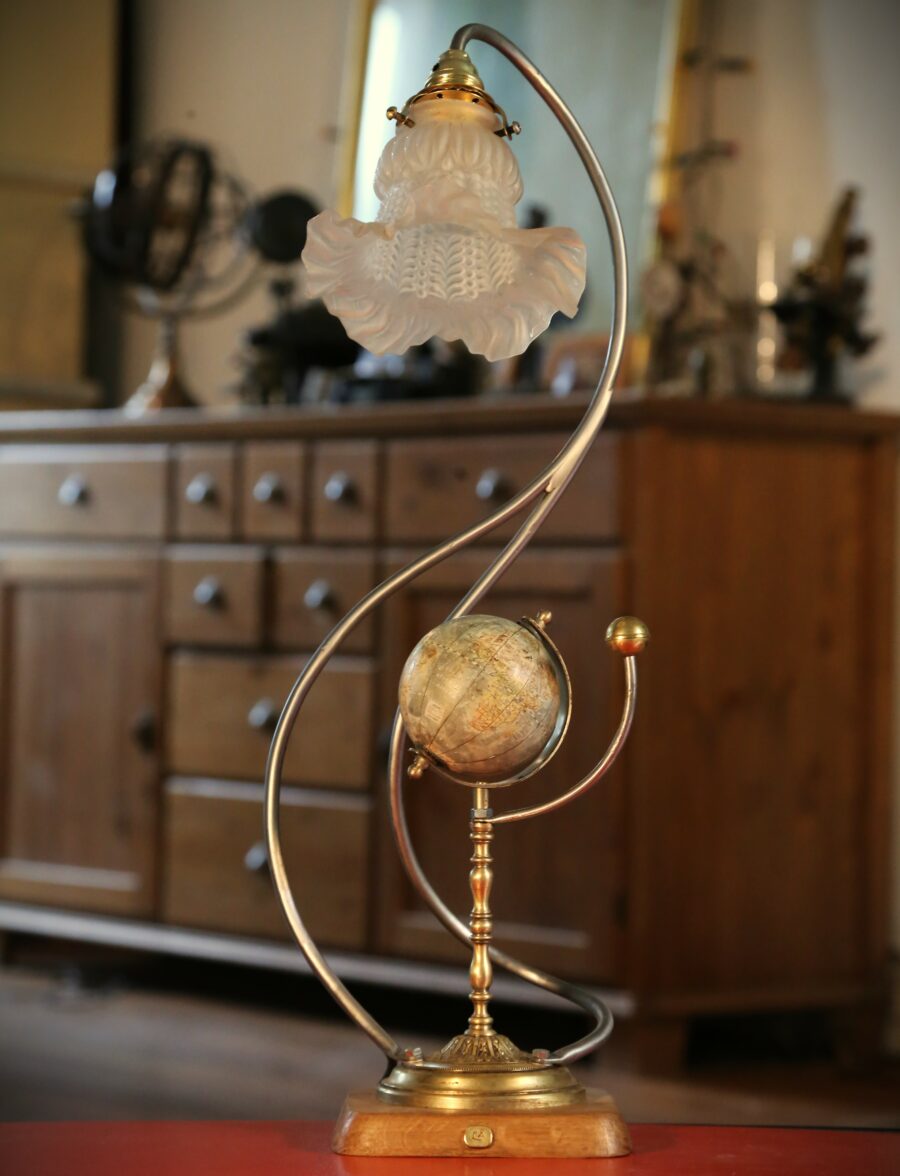 Lampe unique Art Nouveau globe terrestre – Image 7