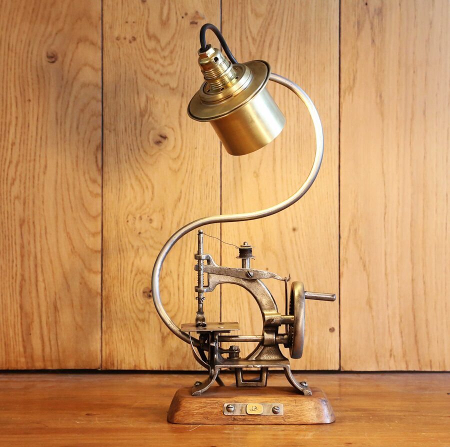 Lampe unique machine à coudre vintage métal – Image 11