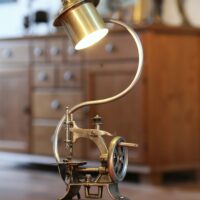 Lampe unique machine à coudre vintage métal – Image 4