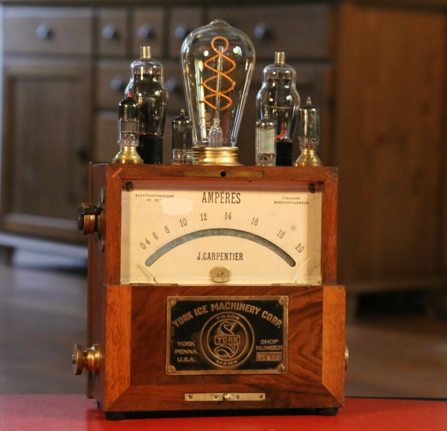 Lampe unique Steampunk création bois – Image 4