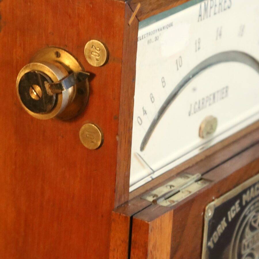 Lampe unique Steampunk création bois – Image 7