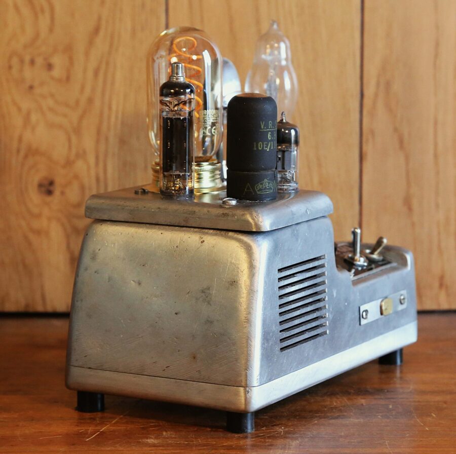 Lampe unique Steampunk vintage métal – Image 7
