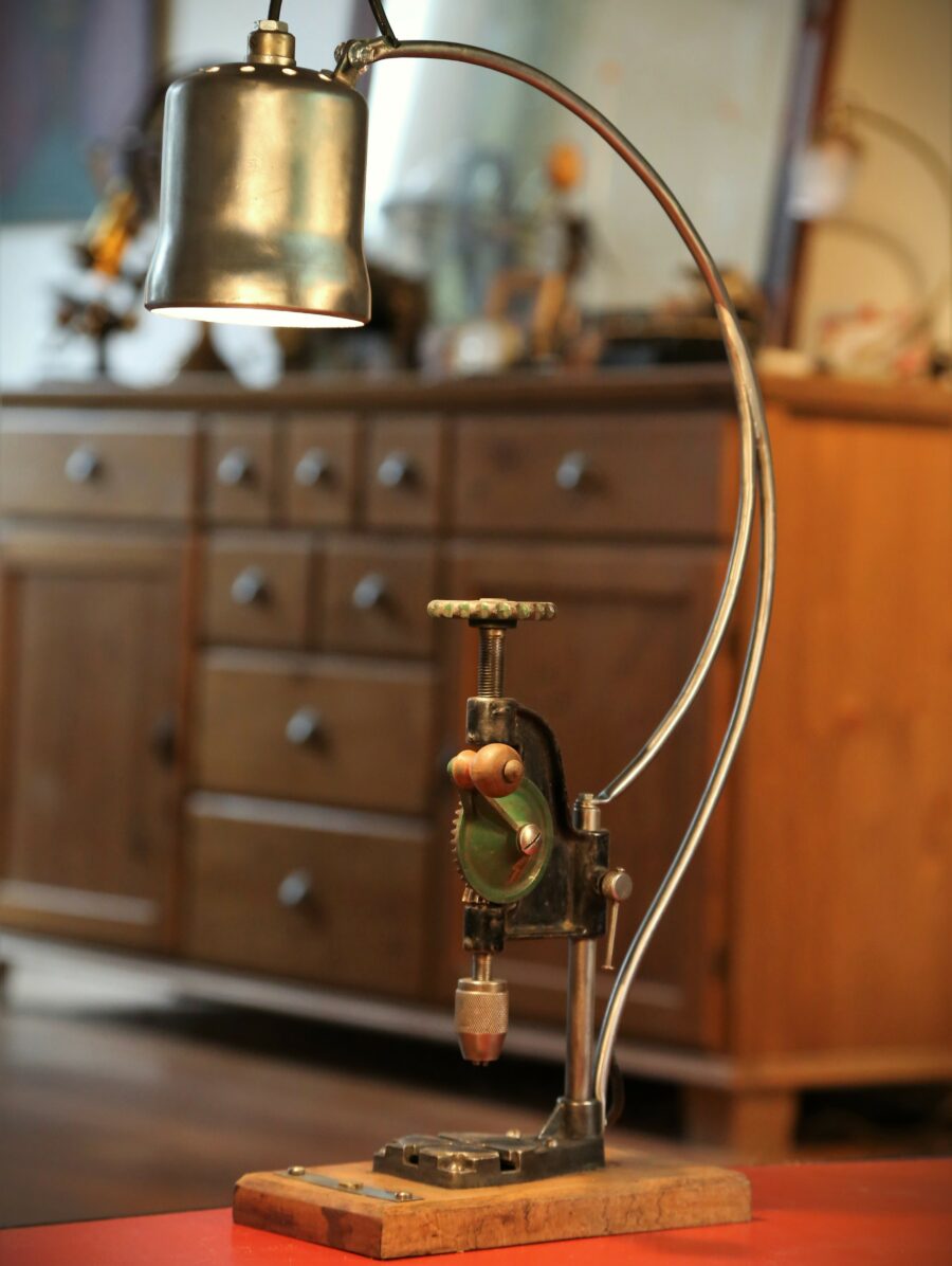 Lampe de métier outil ancien en métal