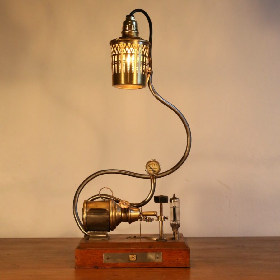 Création lampe unique Steampunk