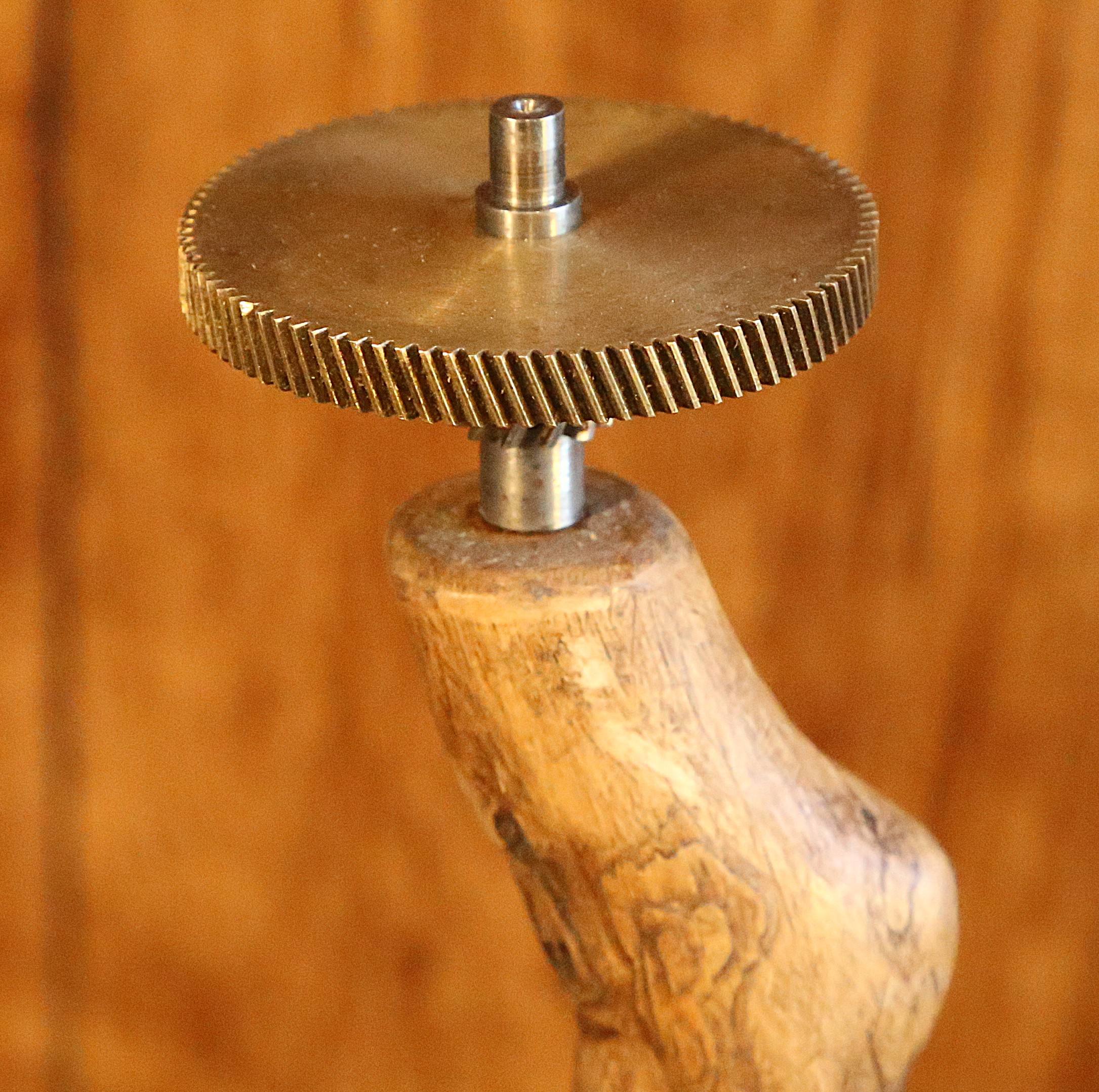 Sculpture mobile décoratif bois et métal – Image 3