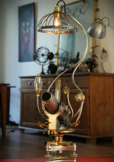 Lampe ancien Théodolite esprit Steampunk